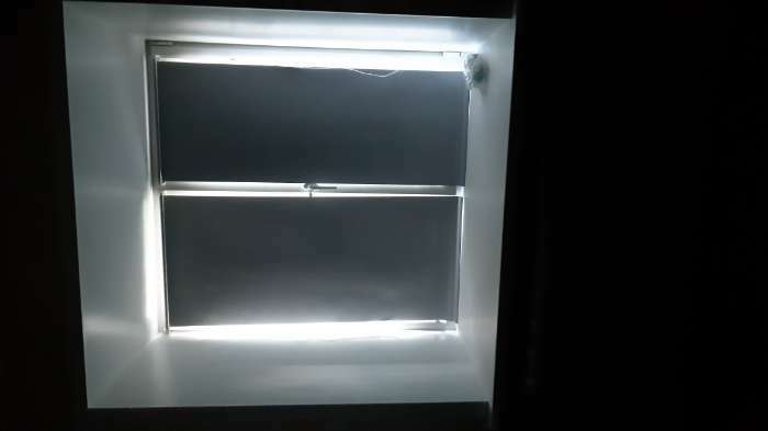 Фотография покупателя товара Рулонная штора Decofest «Блэкаут Плайн», 180x250 см, цвет серый - Фото 5