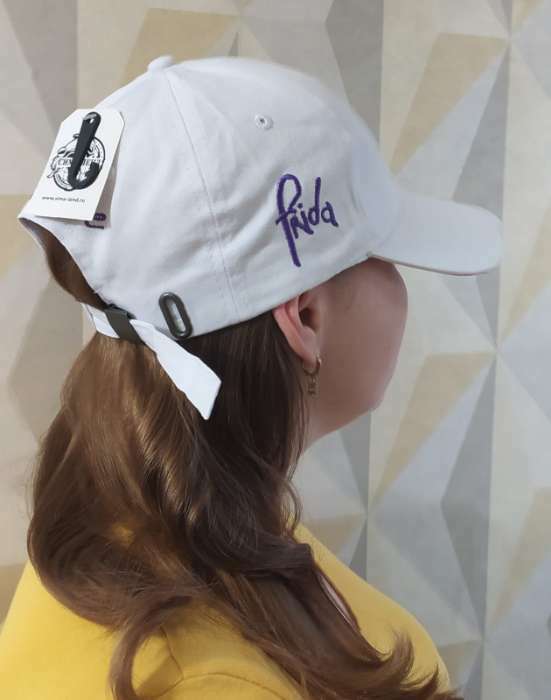 Фотография покупателя товара Кепка женская «Искусство», белая - Фото 1