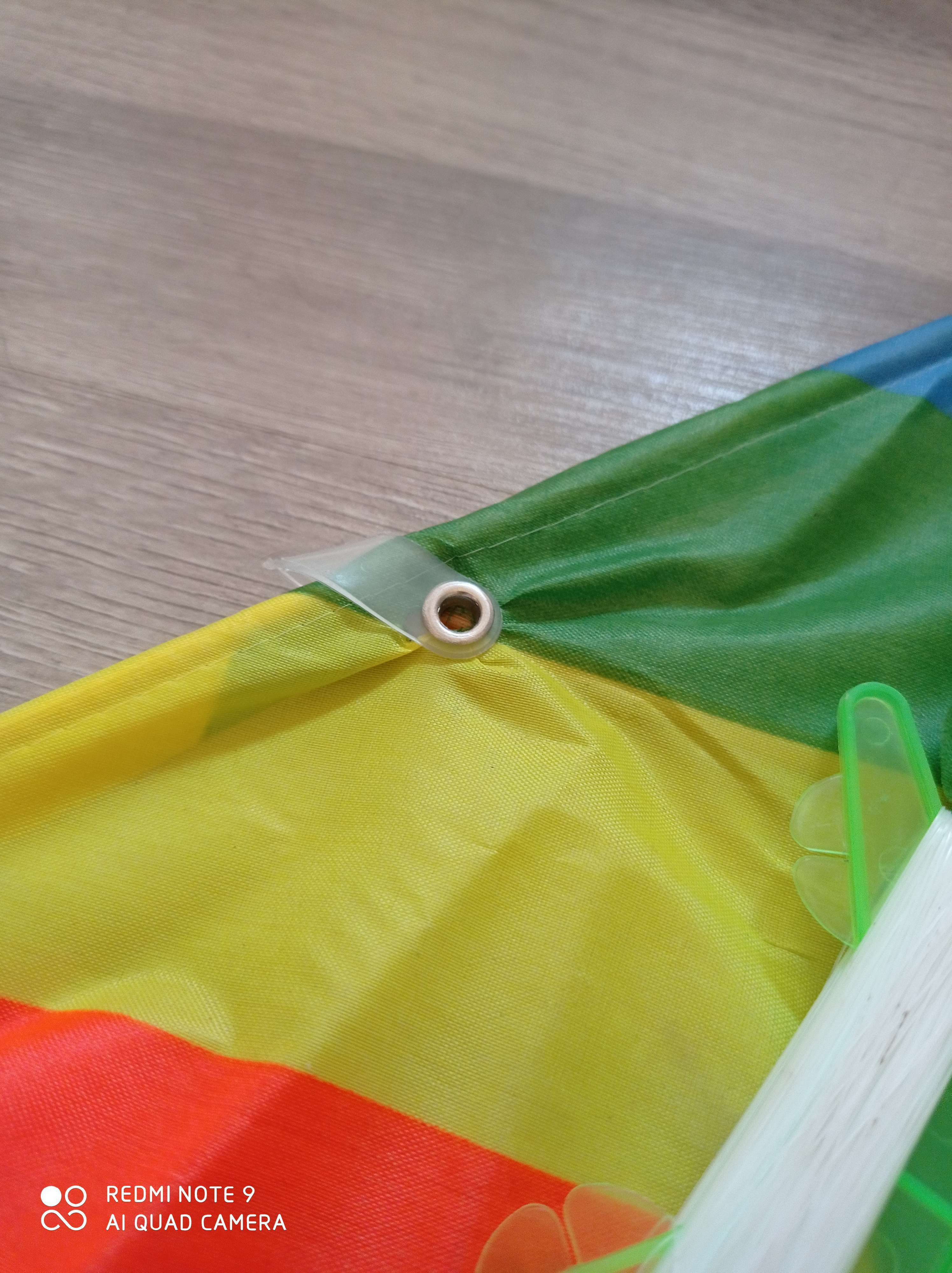 Фотография покупателя товара Воздушный змей «Цветной в полоску», с леской, цвета МИКС
