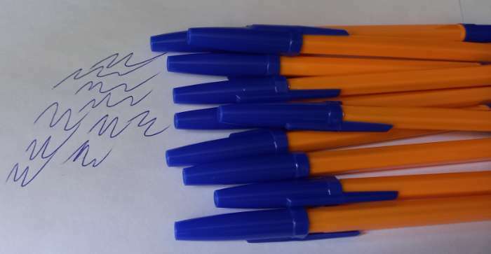 Фотография покупателя товара Набор ручек шариковых, 0.7 мм, 10 штук, стержень синий, оранжевый корпус - Фото 5