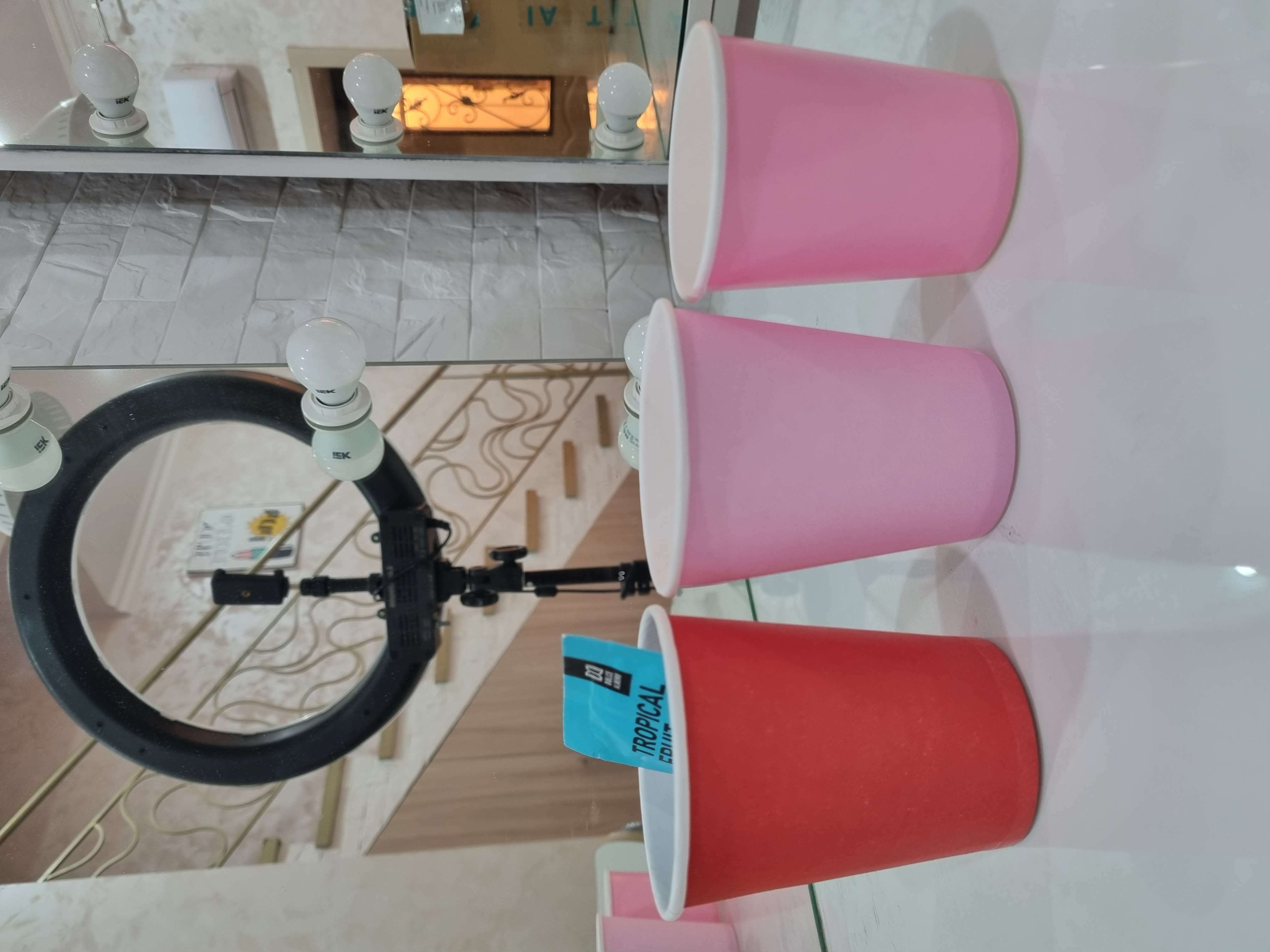Фотография покупателя товара Стакан одноразовый бумажный, однотонный, цвет розовый, 205 мл - Фото 4
