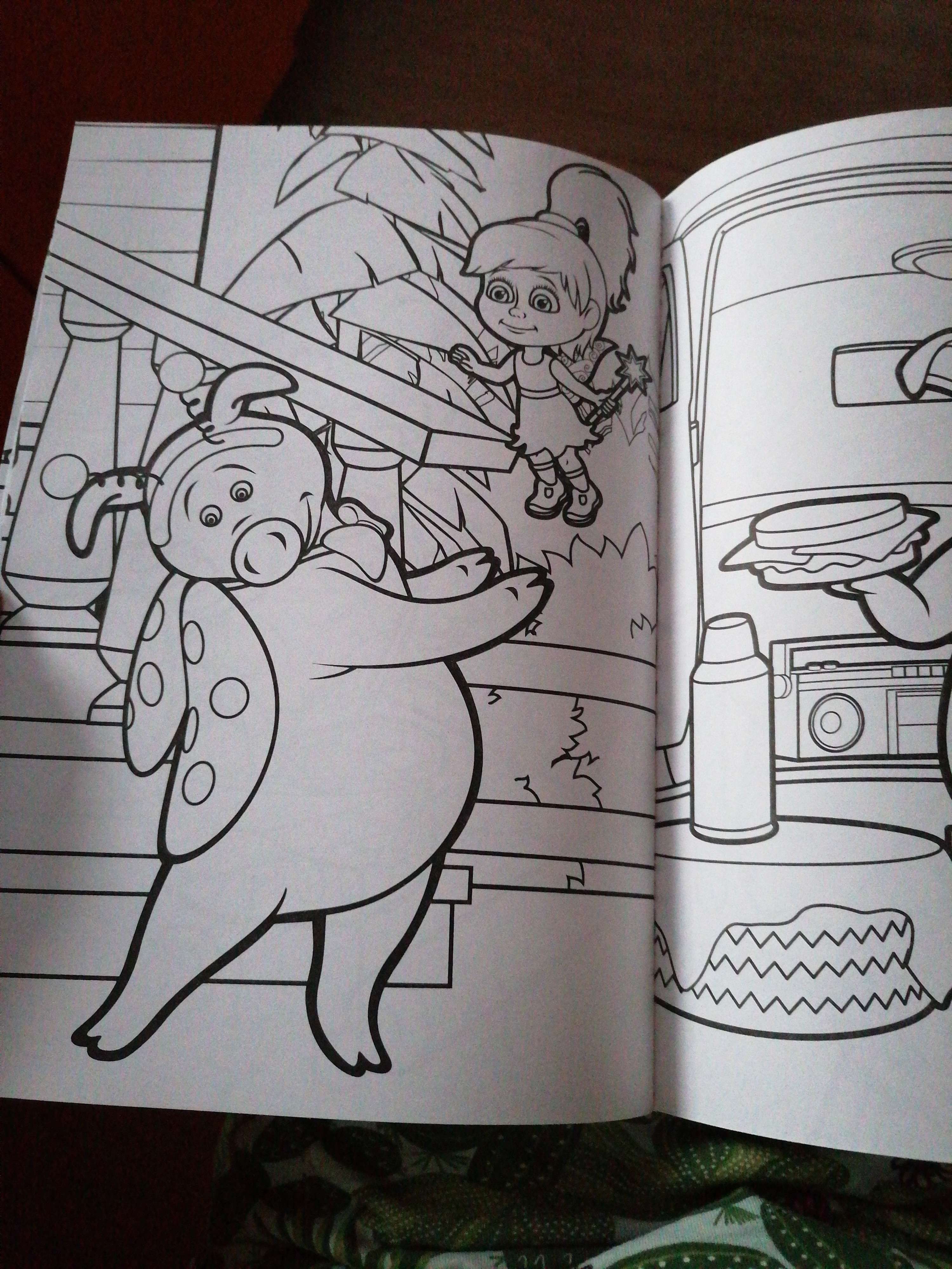 Фотография покупателя товара Раскраска «МЕГА большая», 68 стр., А4, Маша и Медведь