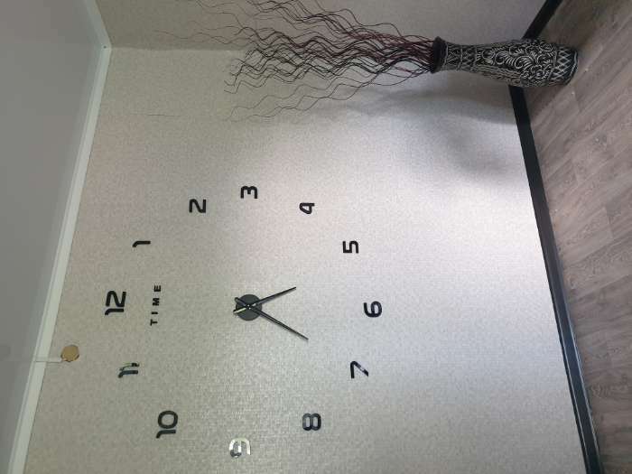 Фотография покупателя товара Часы-наклейка, серия: DIY, "Элегант", дискретный ход, d-120 см, 1 АА, черные - Фото 3