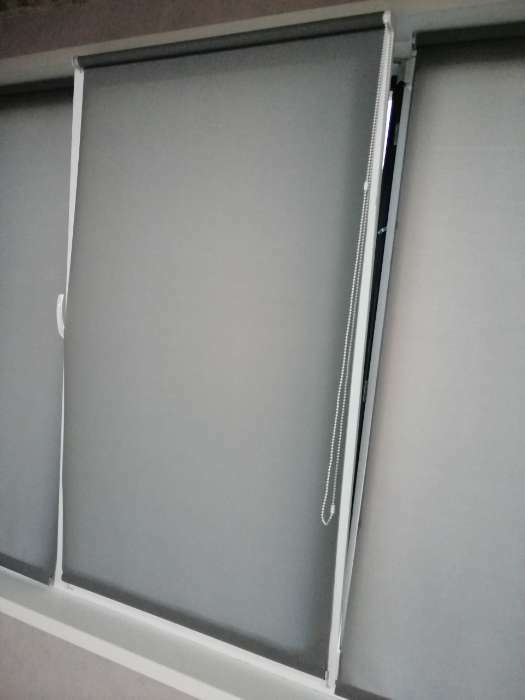 Фотография покупателя товара Рулонная штора «Плайн», 180х175 см, цвет темно-серый - Фото 2