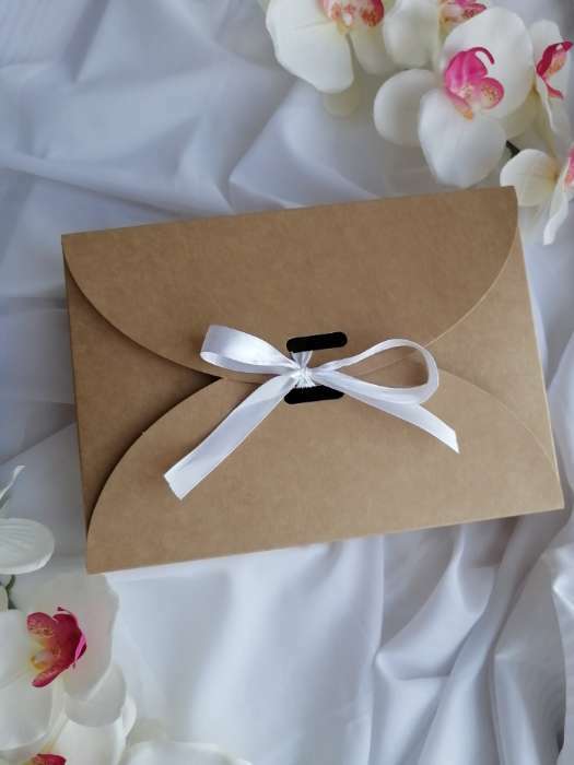 Фотография покупателя товара Коробка подарочная складная крафтовая, упаковка, 28 х 18 х 8 см - Фото 3