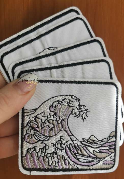 Фотография покупателя товара Термоаппликация «Волна», 7,5 × 7 см, цена за 1 штуку - Фото 1