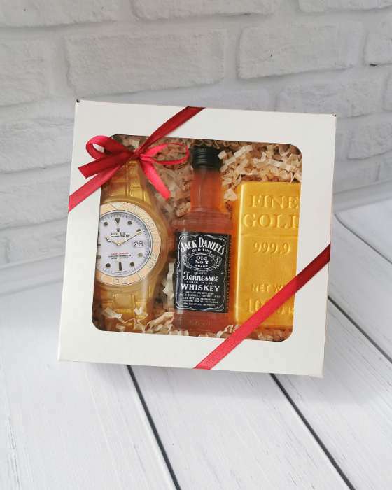 Фотография покупателя товара Коробка складная, с окном, белая, 15 х 15 х 4 см - Фото 3