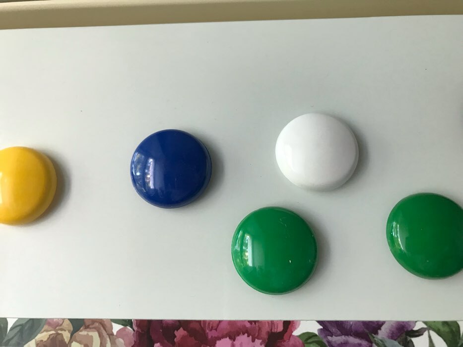 Фотография покупателя товара УЦЕНКА Магниты для досок 30 мм, 10 штук, GLOBUS цветные, в блистере - Фото 2