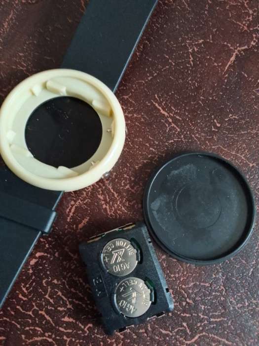 Фотография покупателя товара Часы наручные электронные "Латуви",  с силиконовым ремешком, микс, 23 см - Фото 3