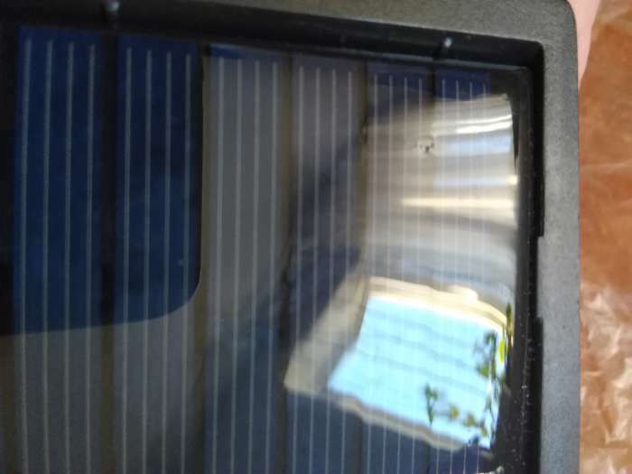 Фотография покупателя товара Садовый светильник на солнечной батарее с датчиком движения, накладной, 9.5 × 13 × 5 см, COB LED, свечение белое - Фото 3