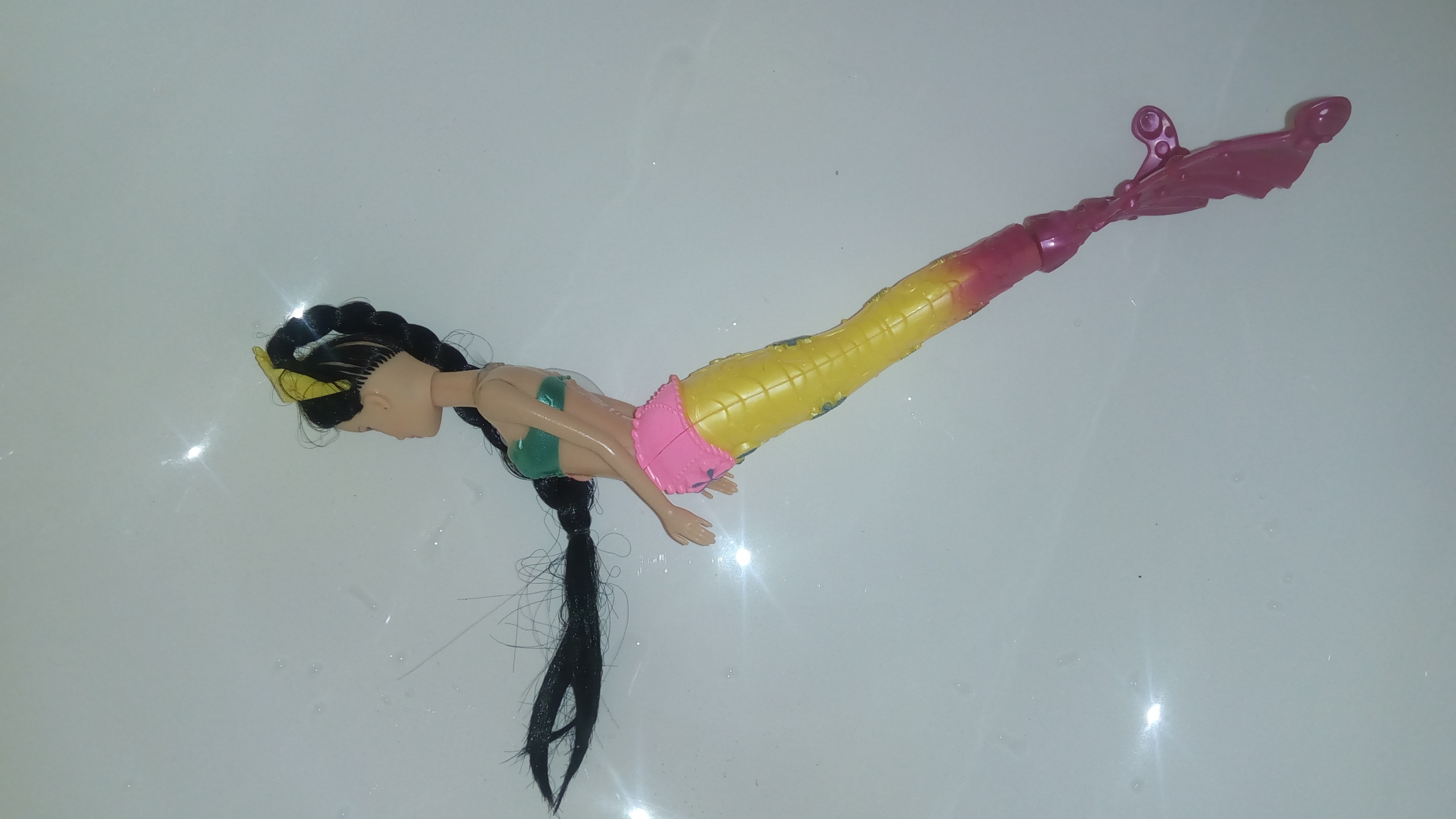 Фотография покупателя товара Кукла русалочка "Джесс" с длинными волосами и аксессуарами, МИКС - Фото 2