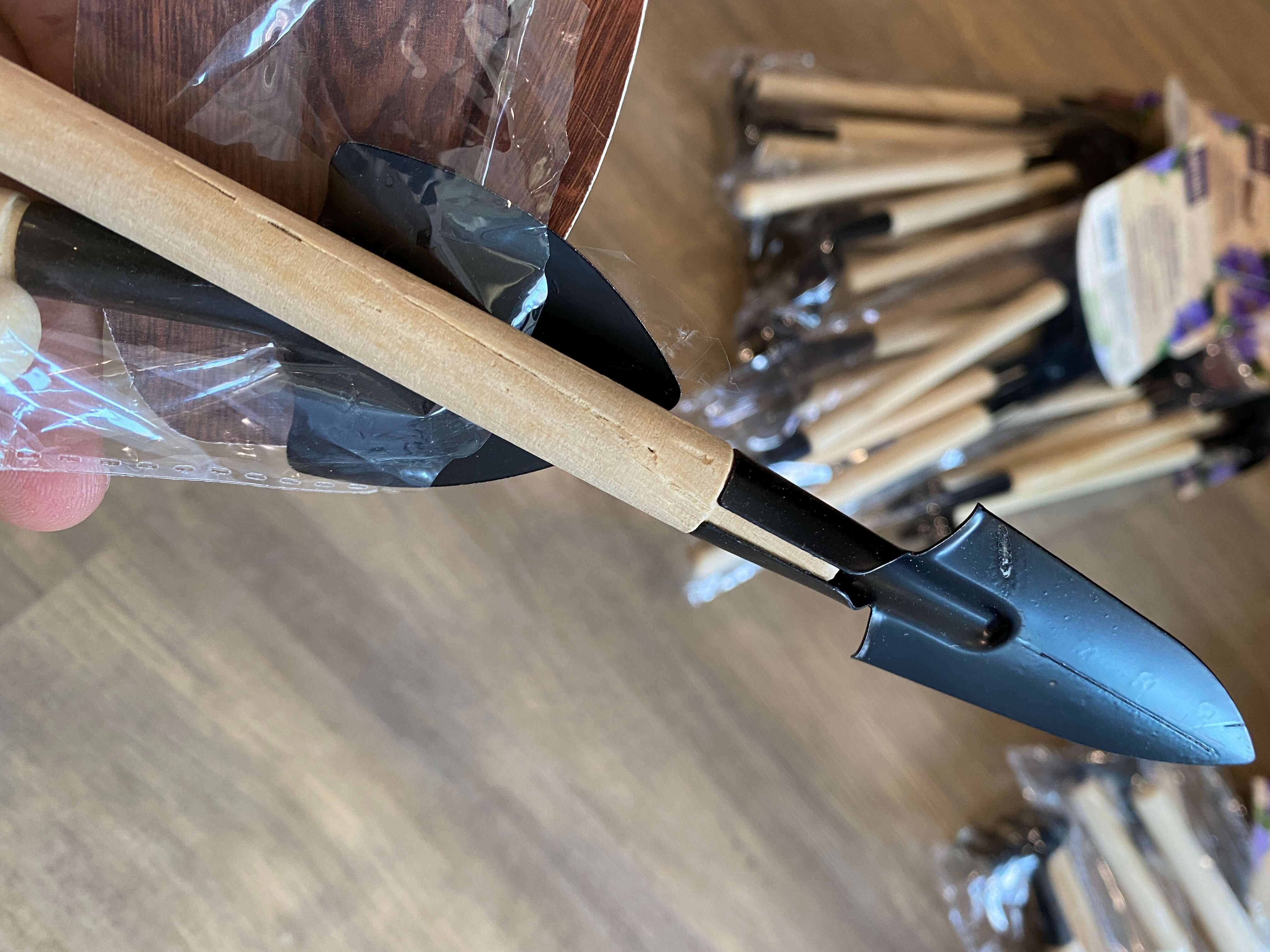 Фотография покупателя товара Набор садового инструмента, 3 предмета: грабли, 2 лопатки, длина 24 см, деревянные ручки - Фото 27