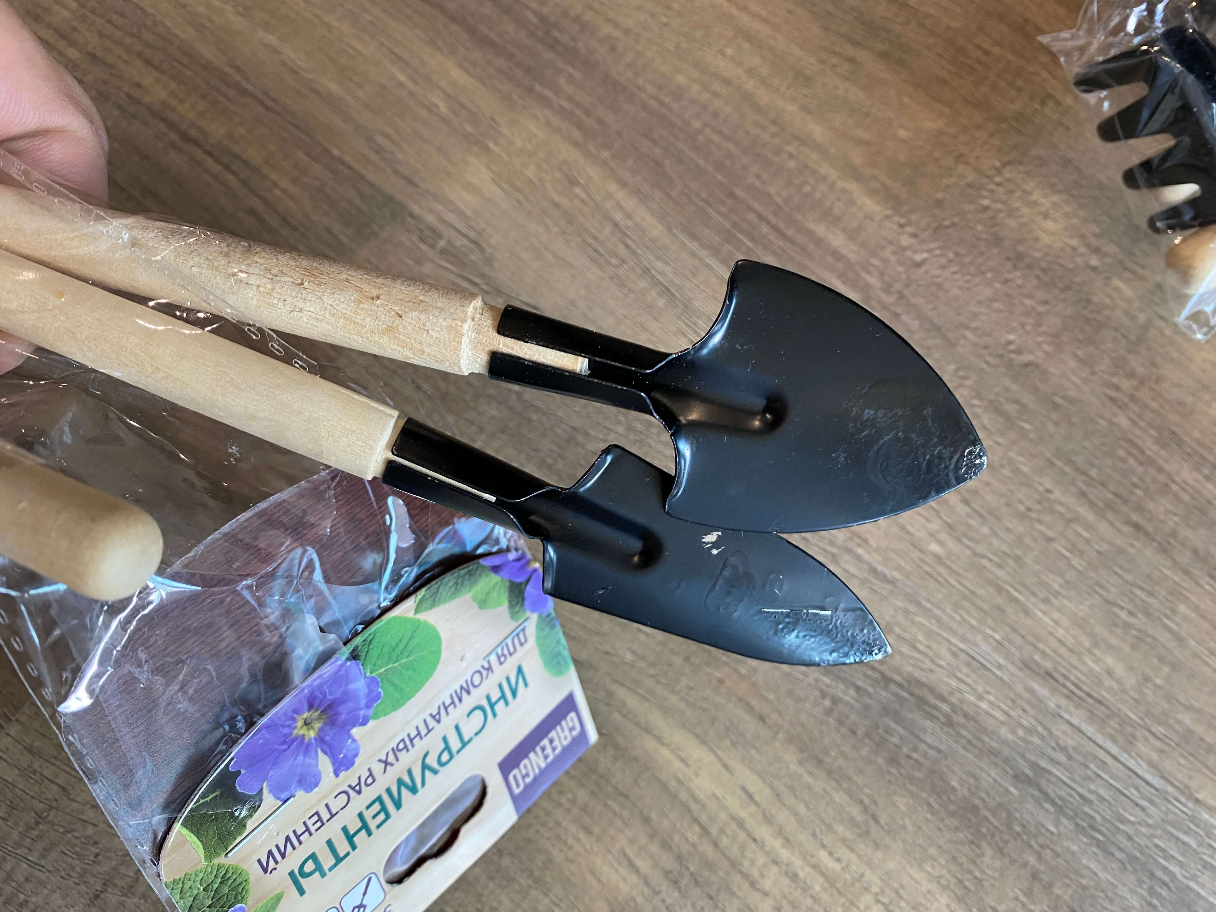 Фотография покупателя товара Набор садового инструмента, 3 предмета: грабли, 2 лопатки, длина 24 см, деревянные ручки - Фото 28