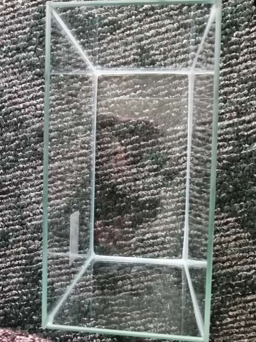 Фотография покупателя товара Аквариум "Прямоугольный" с крышкой, 5 литров, 25 x 13 x 15,5/18 см, чёрный