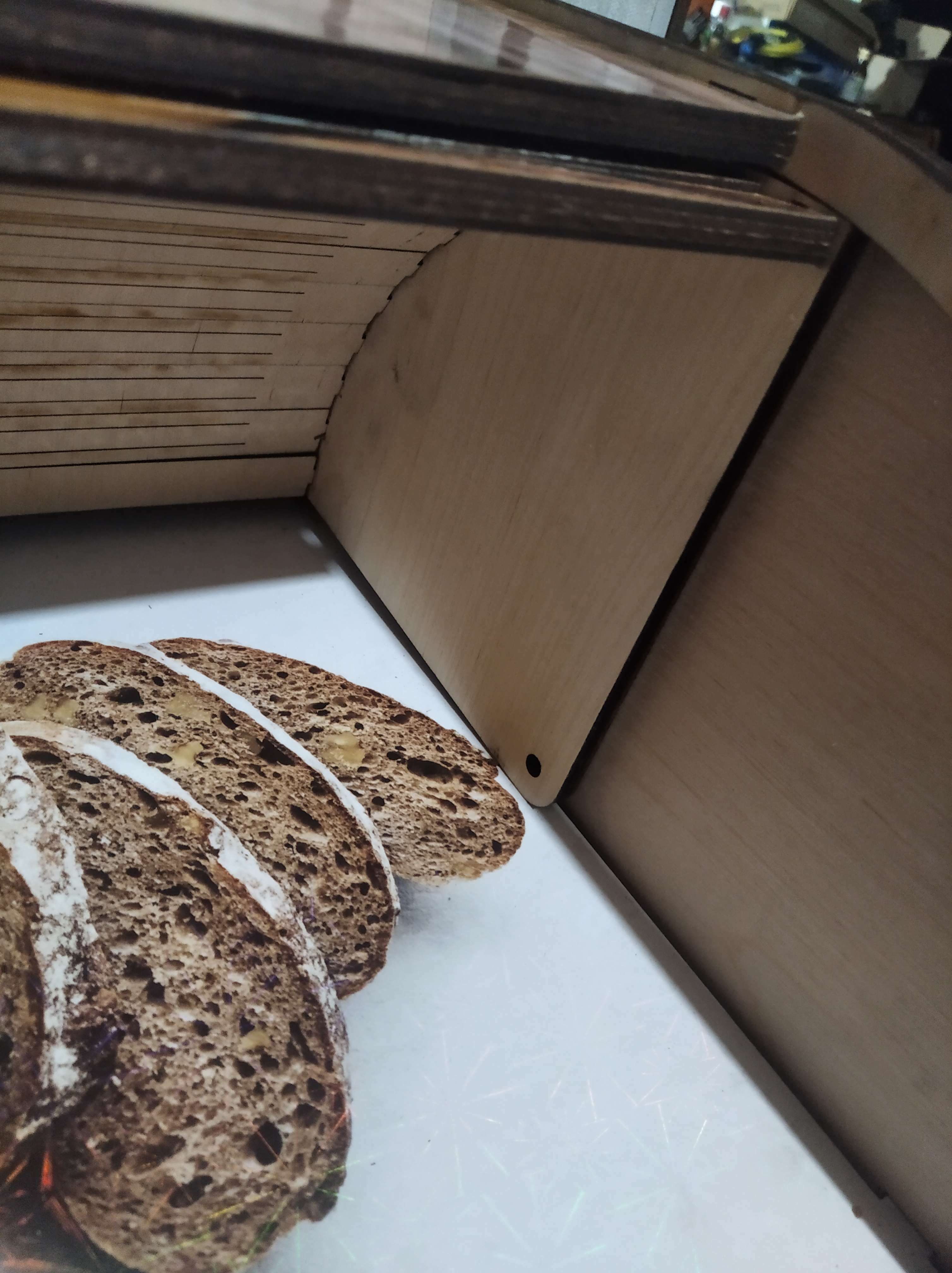 Фотография покупателя товара Хлебница деревянная "Приятного аппетита", цветная, 38х26х14 см - Фото 2