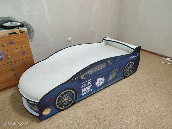 Фотография покупателя товара Кровать машина «Ламба синяя», матрас, без подсветки, пластиковые колёса, 2 шт