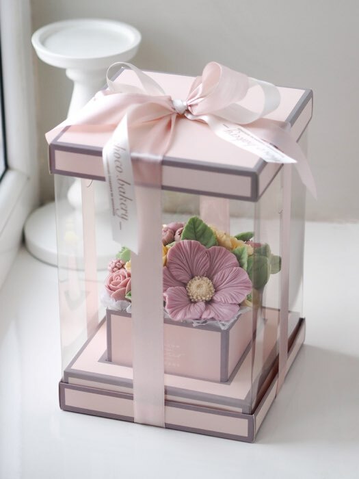 Фотография покупателя товара Коробка подарочная для цветов с вазой и PVC окнами складная, упаковка, «Вдохновение», 16 х 23 х 16 см - Фото 10