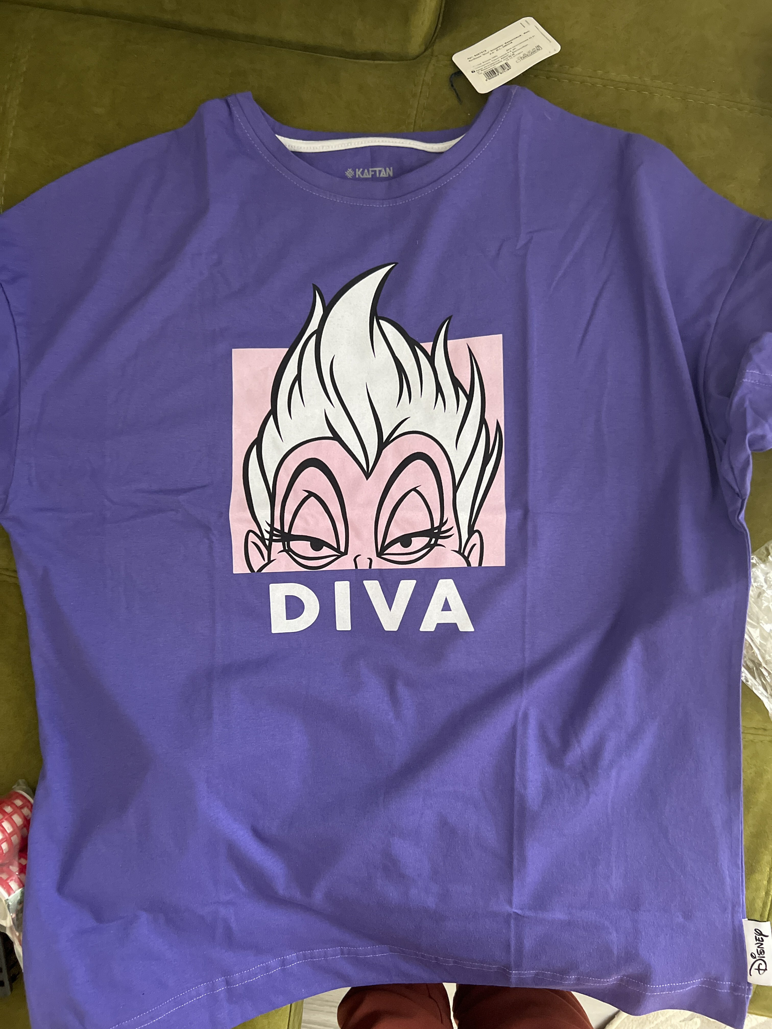 Фотография покупателя товара Футболка «Diva» Злодейки oversize, цвет фиолетовый - Фото 1