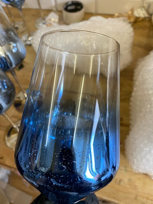 Фотография покупателя товара Бокал из стекла для вина «Мерцание», 500 мл, 8,5×25 см, цвет синий - Фото 7