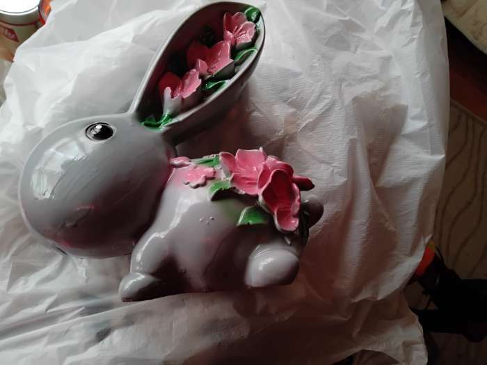 Фотография покупателя товара Фигура "Зайка с цветами" серая 20х20х10см - Фото 2