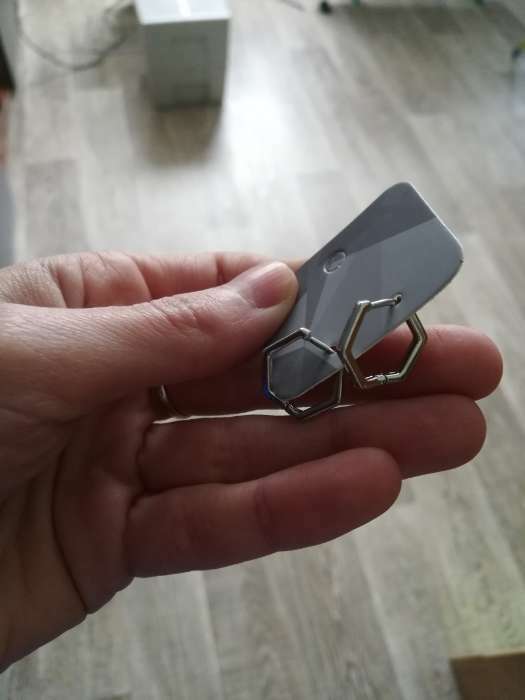 Фотография покупателя товара Серьги металл «Геометрия» шестиугольник, цвет серебро - Фото 7