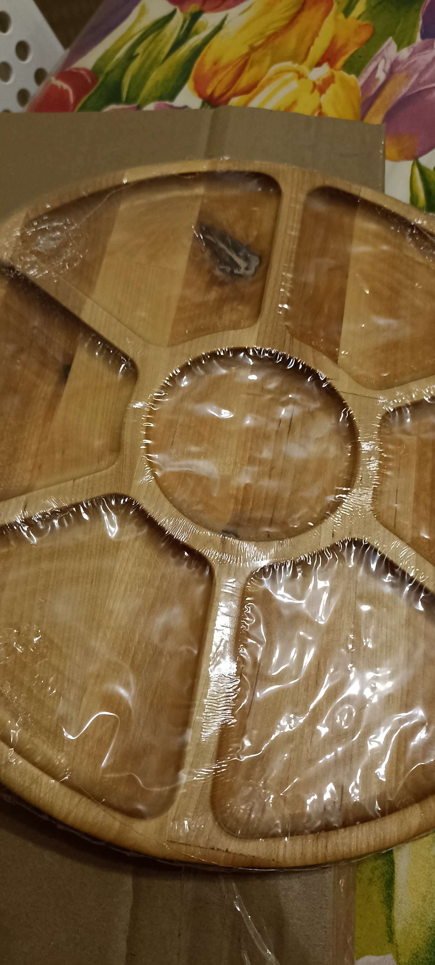 Фотография покупателя товара Менажница круглая Доляна, d=32 см, 7 секций, берёза - Фото 10