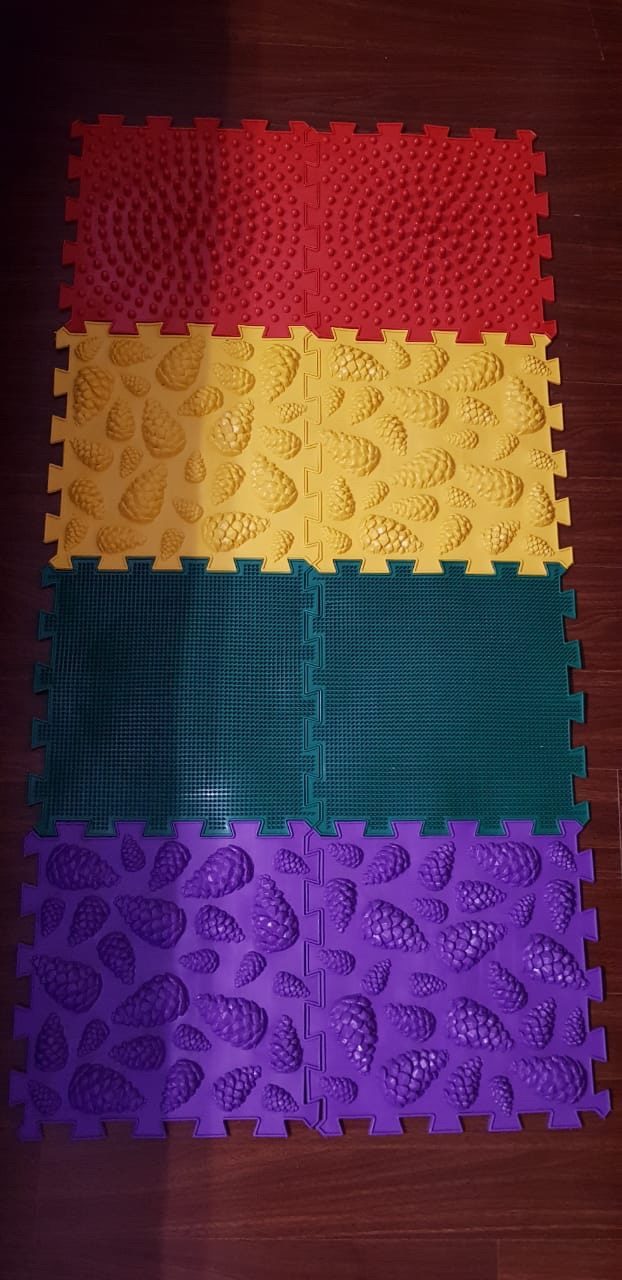 Фотография покупателя товара Модульный массажный коврик «Лес», 8 модулей, 4 вида, цвет МИКС