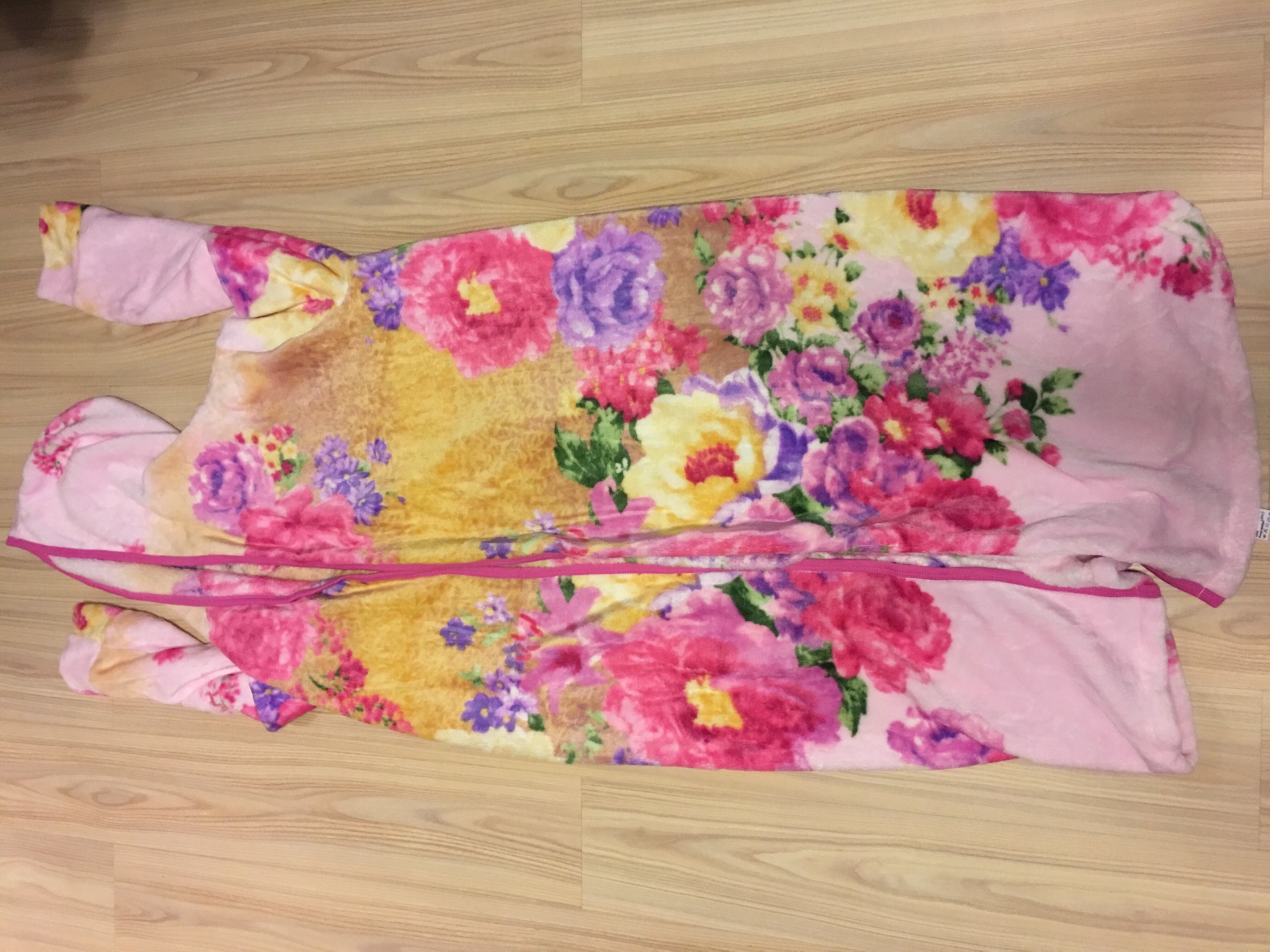 Фотография покупателя товара Халат женский запашной «Уют», цвет МИКС, размер 46 - Фото 1