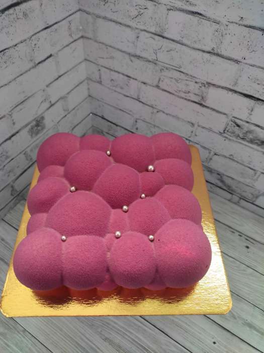 Фотография покупателя товара Форма для муссовых десертов и выпечки Доляна «Воздушные пузыри», 19×19×5,5 см, цвет белый - Фото 1