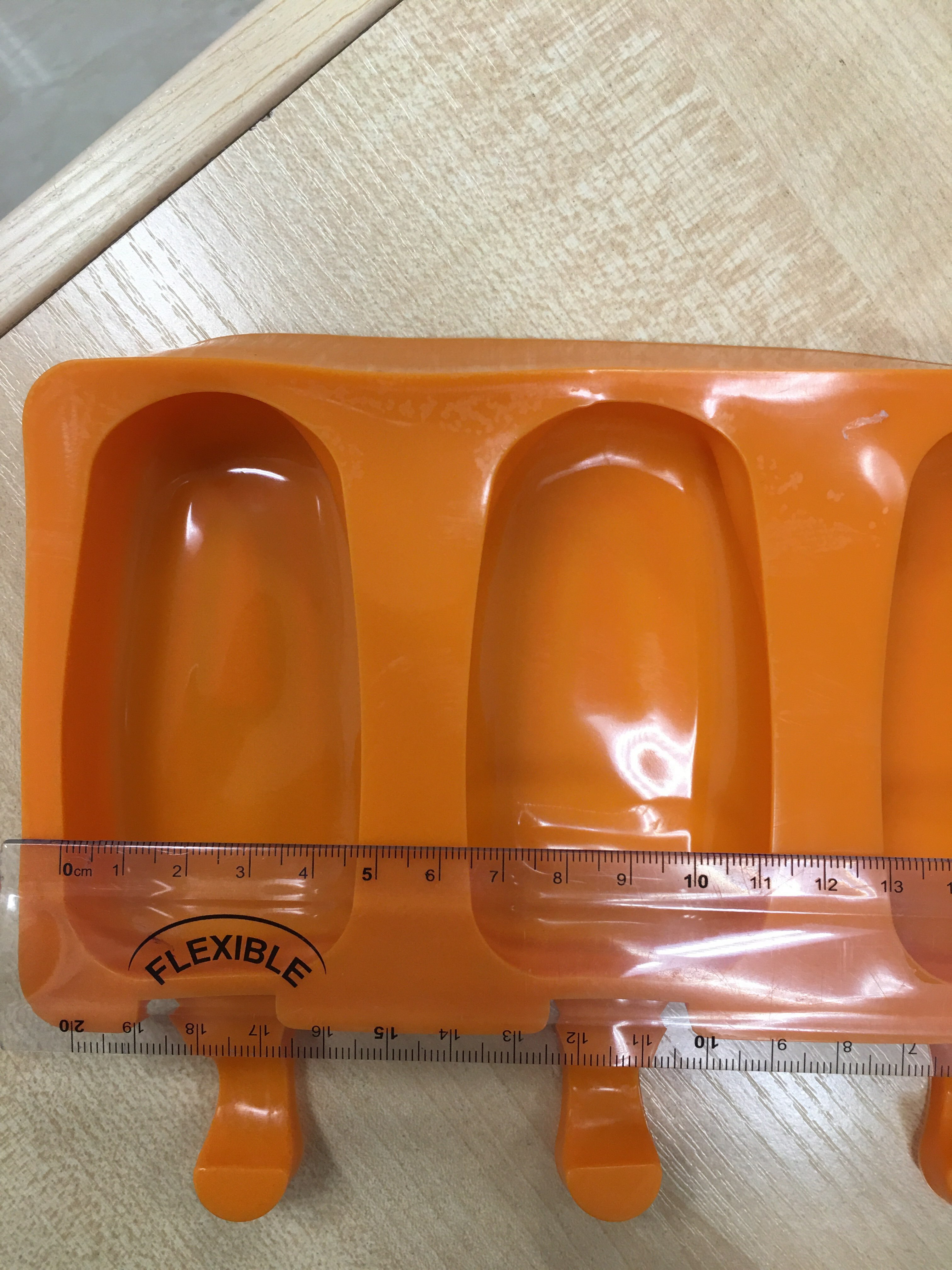 Фотография покупателя товара Форма для мороженого «Эскимо классика», силикон, 25,8×14,6×2,6 см, 4 ячейки, цвет МИКС - Фото 30