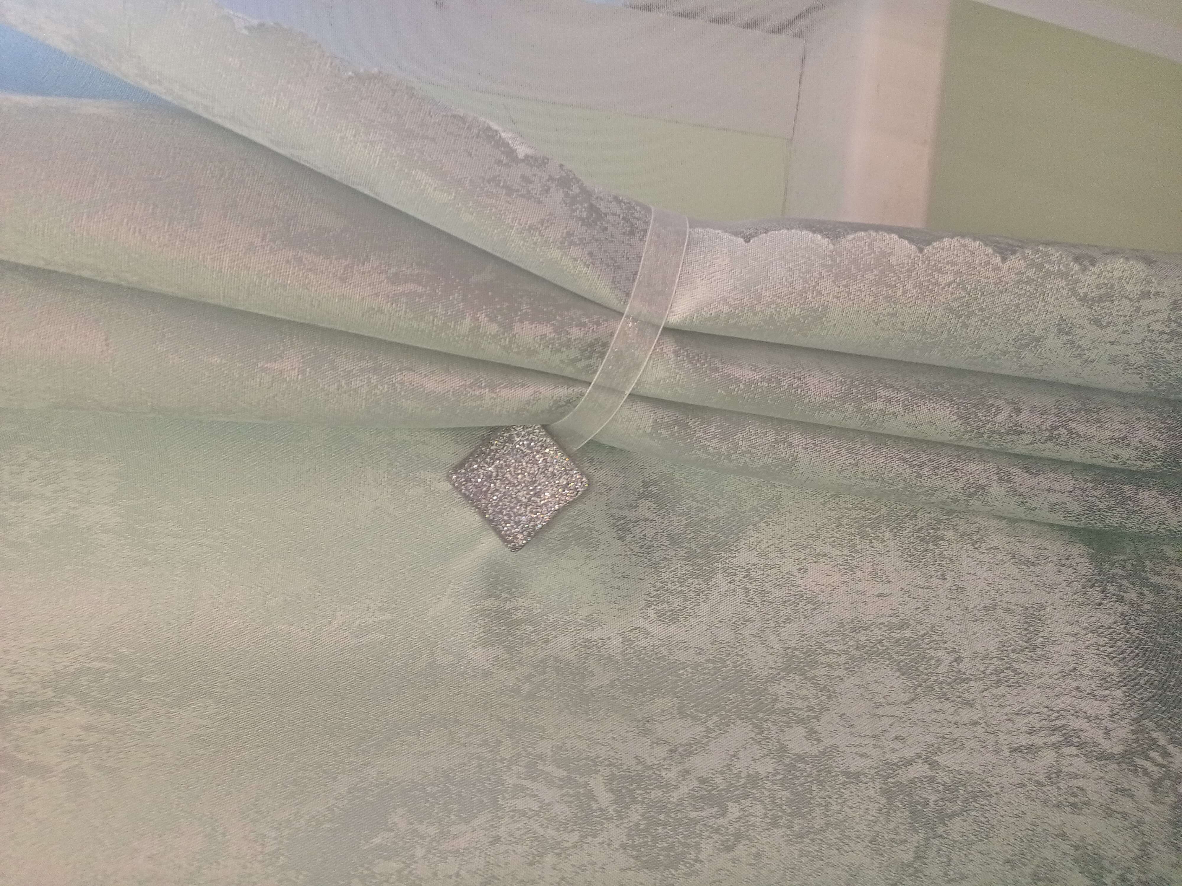 Фотография покупателя товара Подхват для штор «Квадрат с блёстками», 3,5 × 3,5 см, цвет серебряный