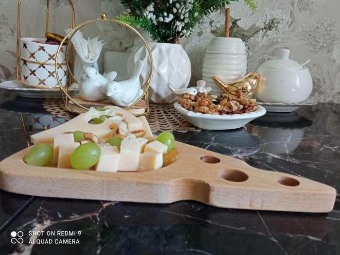 Фотография покупателя товара Доска для сыра Доляна «Для подачи», 24×15×1,8 см, массив берёзы