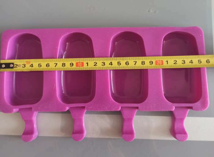 Фотография покупателя товара Форма для мороженого «Эскимо классика», силикон, 25,8×14,6×2,6 см, 4 ячейки, цвет МИКС - Фото 44