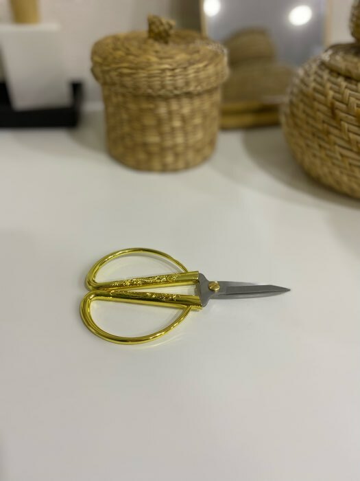 Фотография покупателя товара Ножницы для рукоделия, скошенное лезвие, 5", 12,5 см, цвет золотой - Фото 11