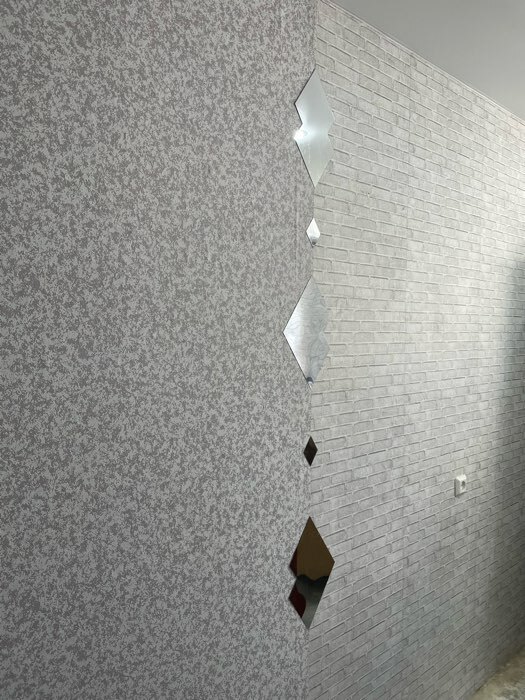 Фотография покупателя товара Наклейки интерьерные "Ромбы", зеркальные, декор настенный, панно 60 х 35 см, 5 эл - Фото 1
