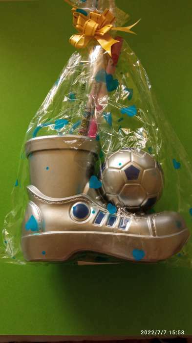 Фотография покупателя товара Настольный набор детский, "Ботинок с мячом" из 5 предметов: подставка, ножницы, линейка, 2 карандаша, МИКС