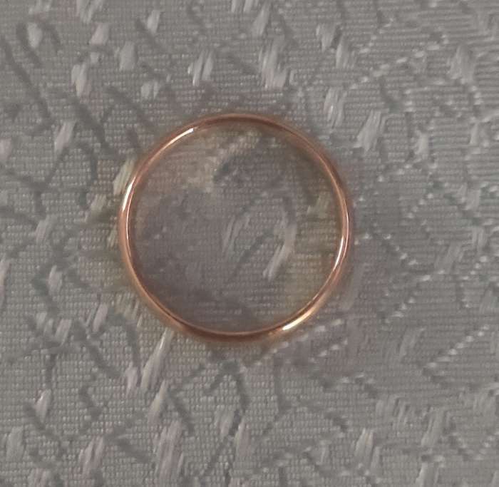 Фотография покупателя товара Кольцо обручальное «Классик», цвет розовое золото, размер 16 - Фото 1