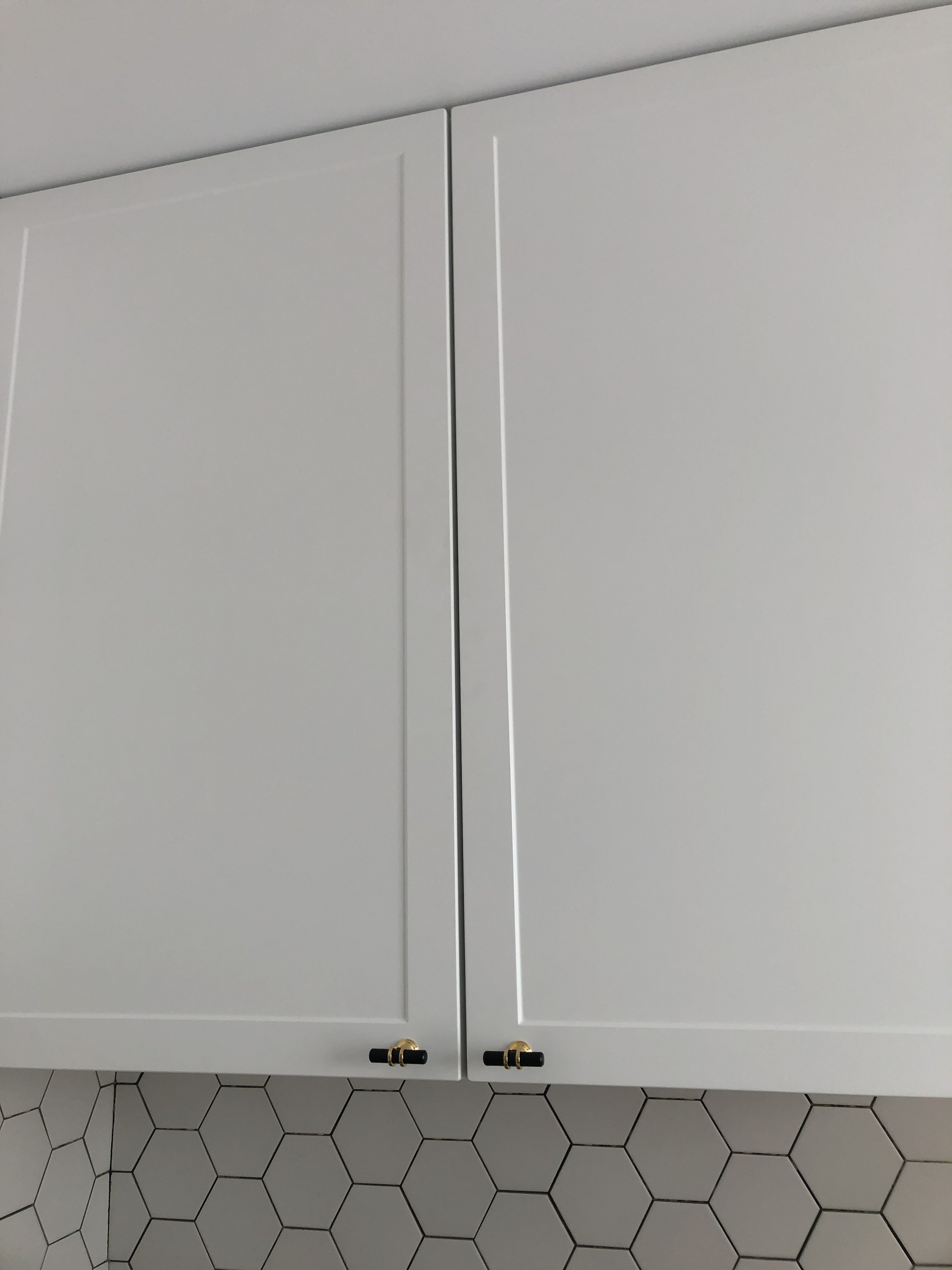 Фотография покупателя товара Ручка-кнопка CAPPIO, d=12 мм, цвет черный с золотом - Фото 1