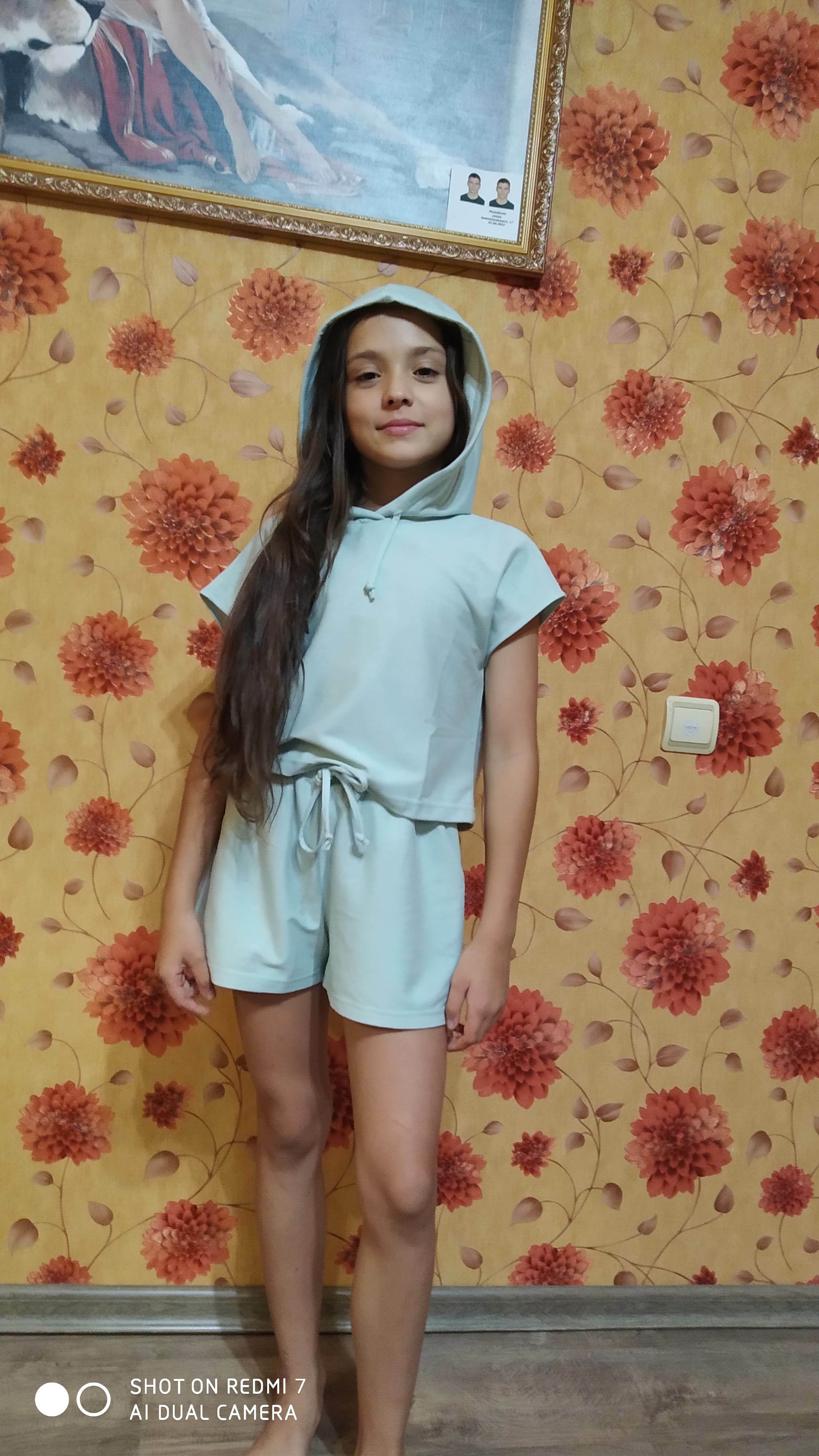 Фотография покупателя товара Комплект для девочки (топ, шорты) MINAKU: Casual Collection цвет оливковый, рост 110 - Фото 3