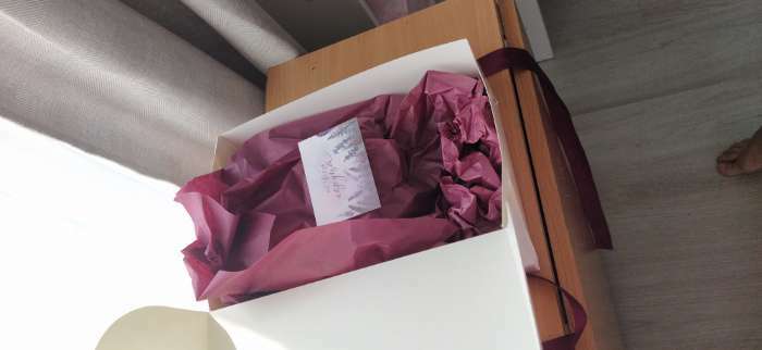 Фотография покупателя товара Бумага упаковочная тишью, бордовый, 50 см х 66 см - Фото 1