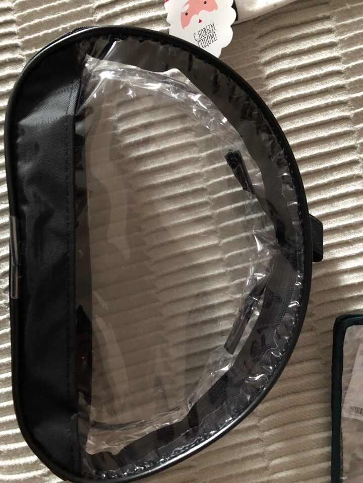 Фотография покупателя товара Косметичка на молнии, с ручкой, цвет прозрачный/чёрный