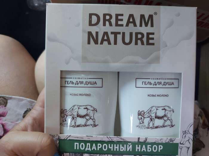 Фотография покупателя товара Подарочный набор для женщин Dream Nature «Козье молоко»: шампунь, 250 мл + гель для душа, 250 мл - Фото 3
