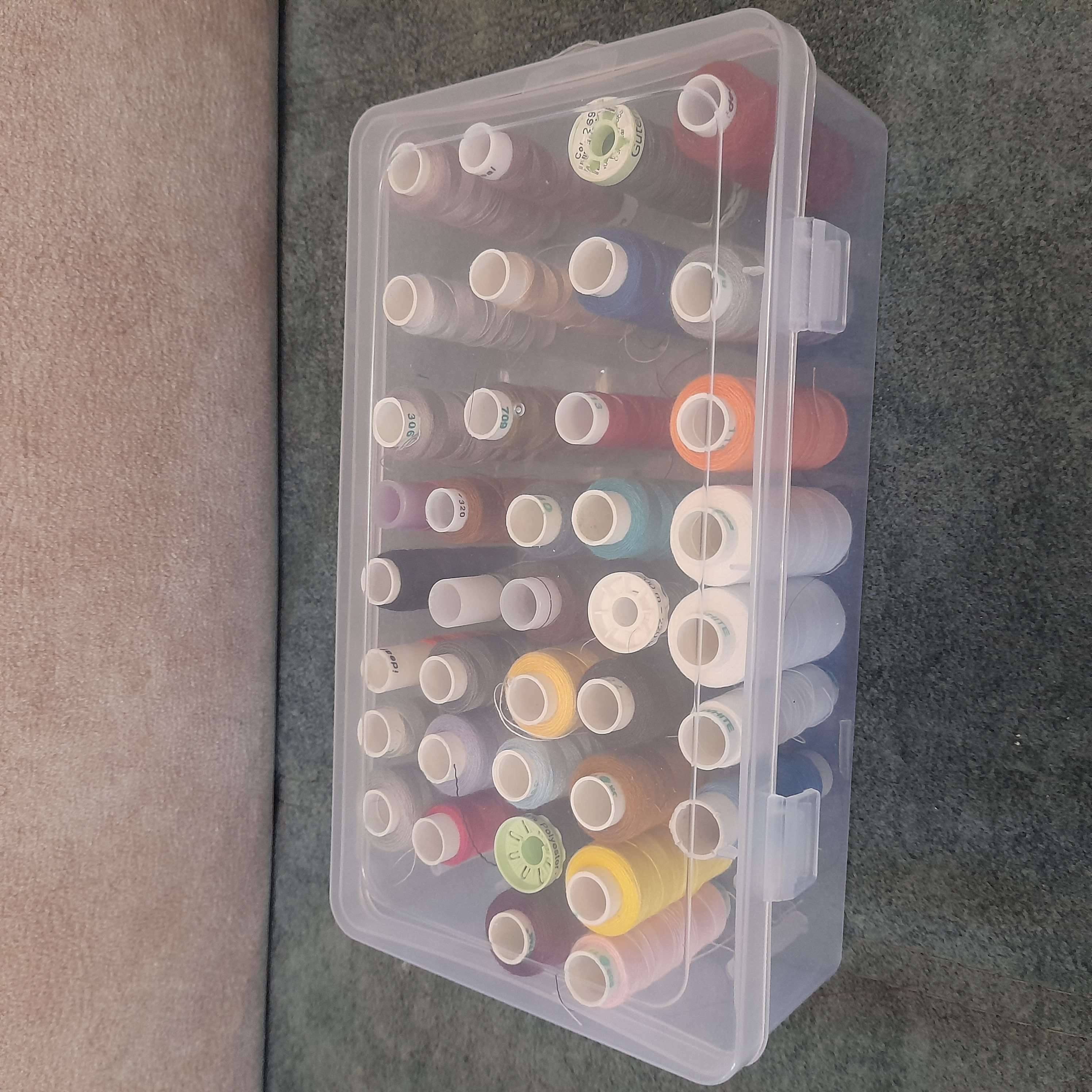 Фотография покупателя товара Органайзер для ниток, 42 катушки, 23,7 × 13,7 × 6,6 см, цвет прозрачный