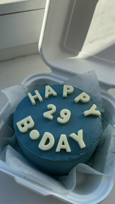 Фотография покупателя товара Форма для украшений Доляна «С Днём рождения», силикон, 21,5×11,5 см, 49 ячеек (1,8×1,3 см), цвет синий