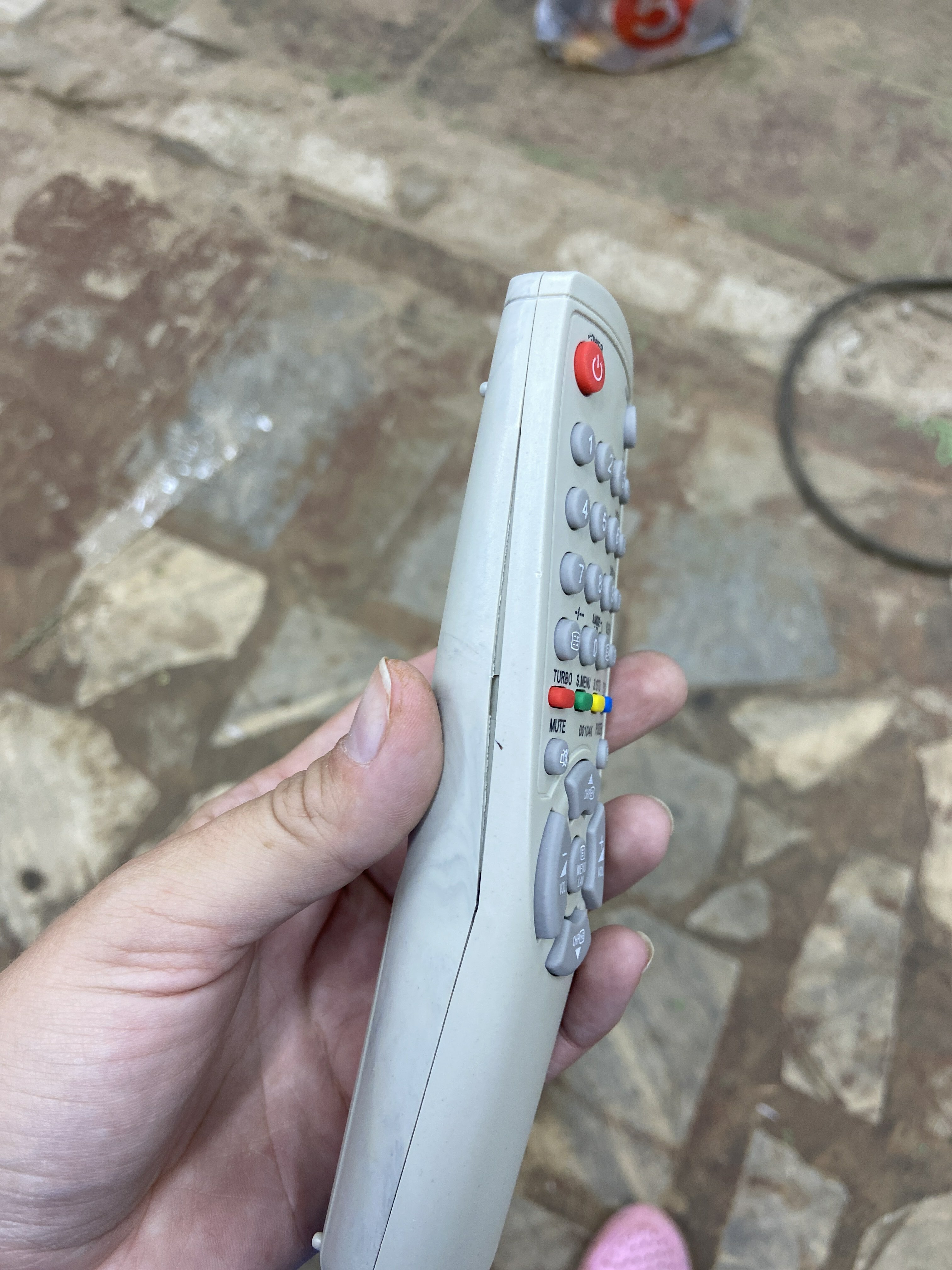 Фотография покупателя товара Пульт дистанционного управления LuazON, для телевизоров Samsung, 29 кнопок, серый - Фото 2