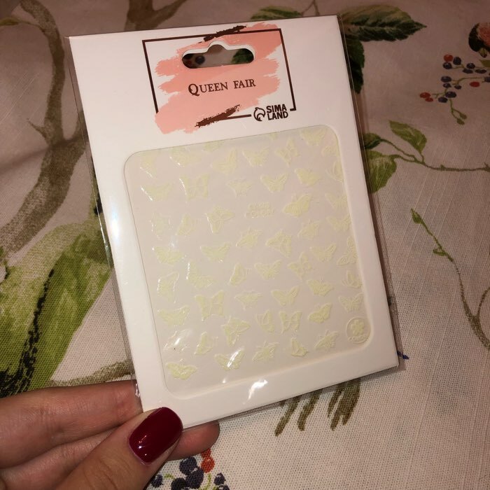 Фотография покупателя товара Наклейки для ногтей «Бабочки», флуоресцентные, цвет белый
