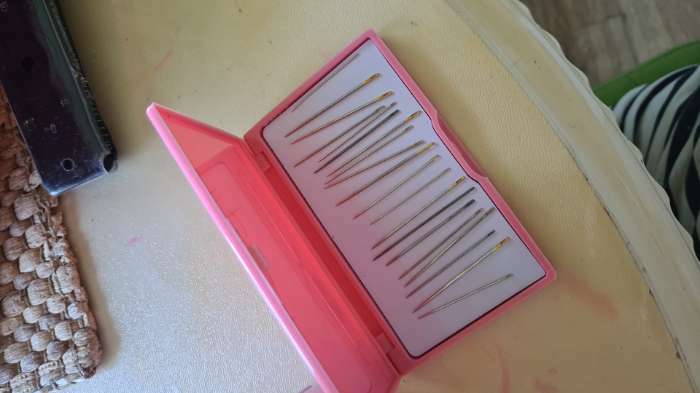 Фотография покупателя товара Игольница магнитная, 11 × 6,5 см, цвет ярко-розовый