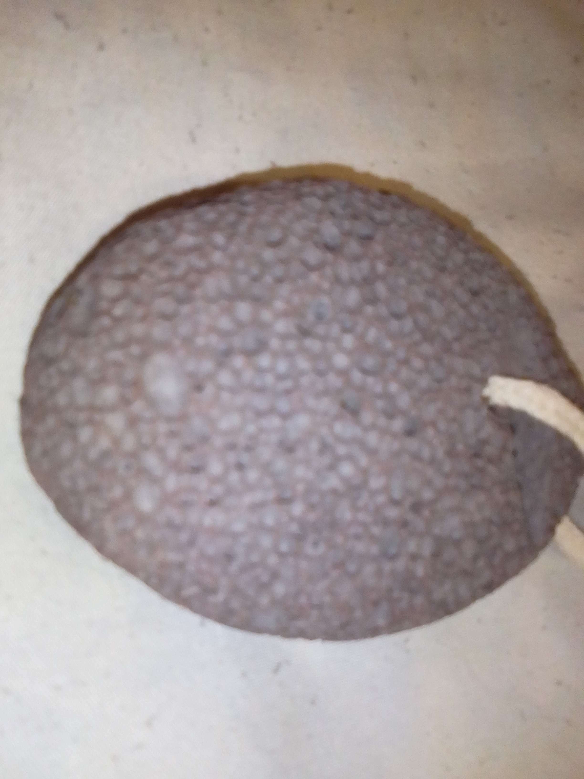 Фотография покупателя товара Натуральная пемза для педикюра, с подвесом, 9,5 × 7 см, в коробке, цвет коричневый - Фото 1
