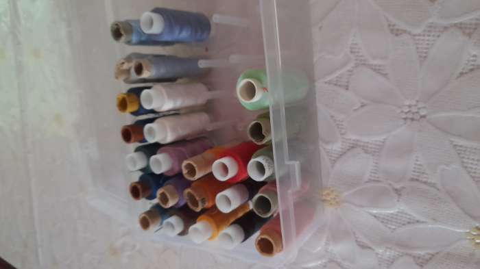 Фотография покупателя товара Органайзер для ниток, 42 катушки, 23,7 × 13,7 × 6,6 см, цвет прозрачный