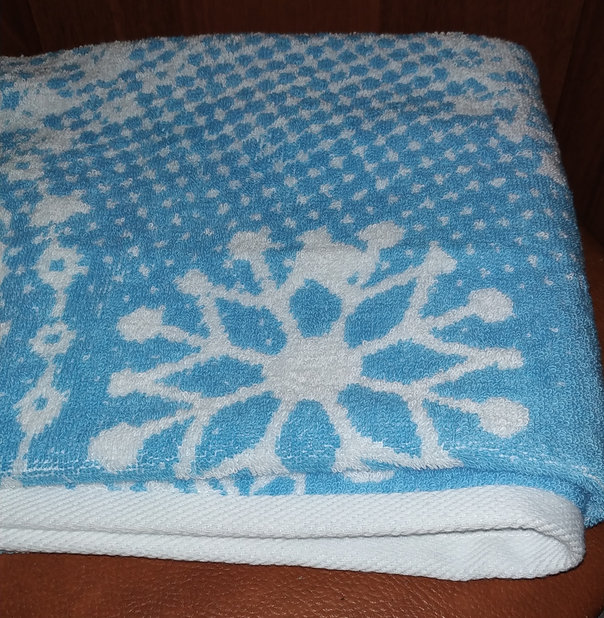 Фотография покупателя товара Полотенце махровое "Fragile" ,50х90 см, голубой, 420 г/м 2 ,100% хл. ПЛ-2602-2889 - Фото 1